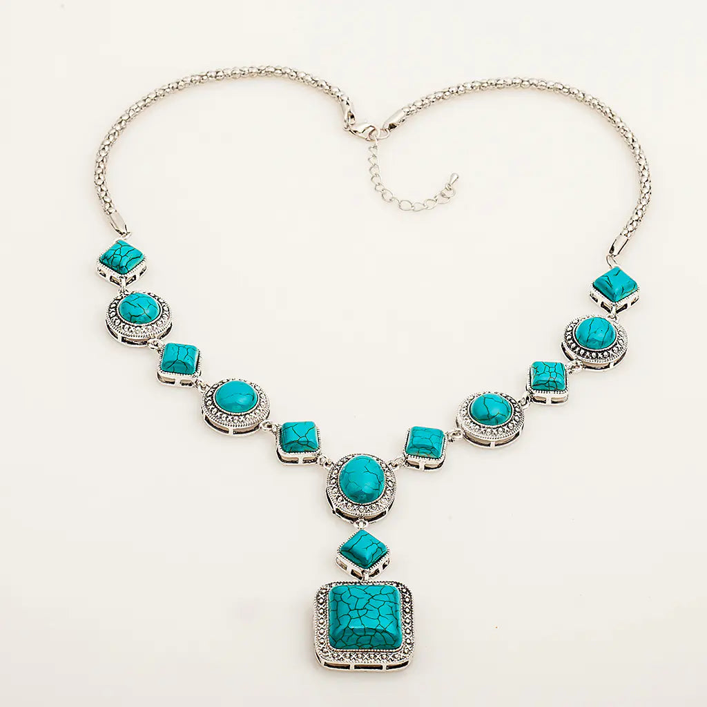 Vintage Geometric Turquoise Necklace in Alloy Design