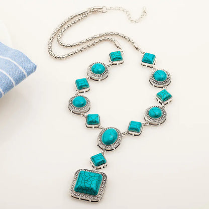 Vintage Geometric Turquoise Necklace in Alloy Design